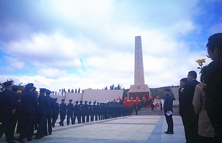 呼和浩特市烈士纪念碑图片