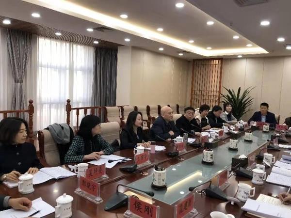 11-27孙清宾副主席出席评议商务局会议-600.jpg