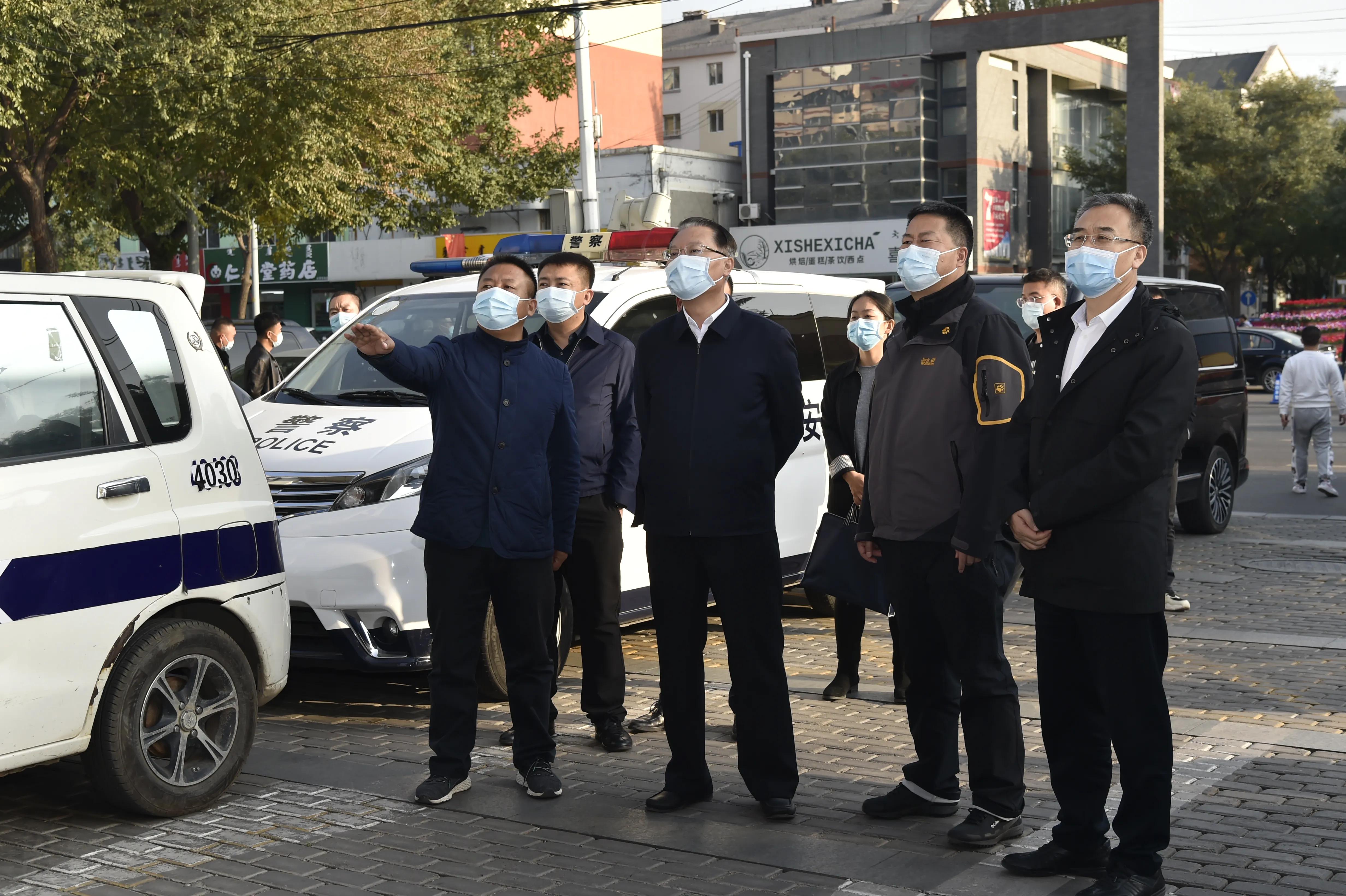 市政协党组书记、主席提名人选李炯赴赛罕区调研督导疫情防控工作