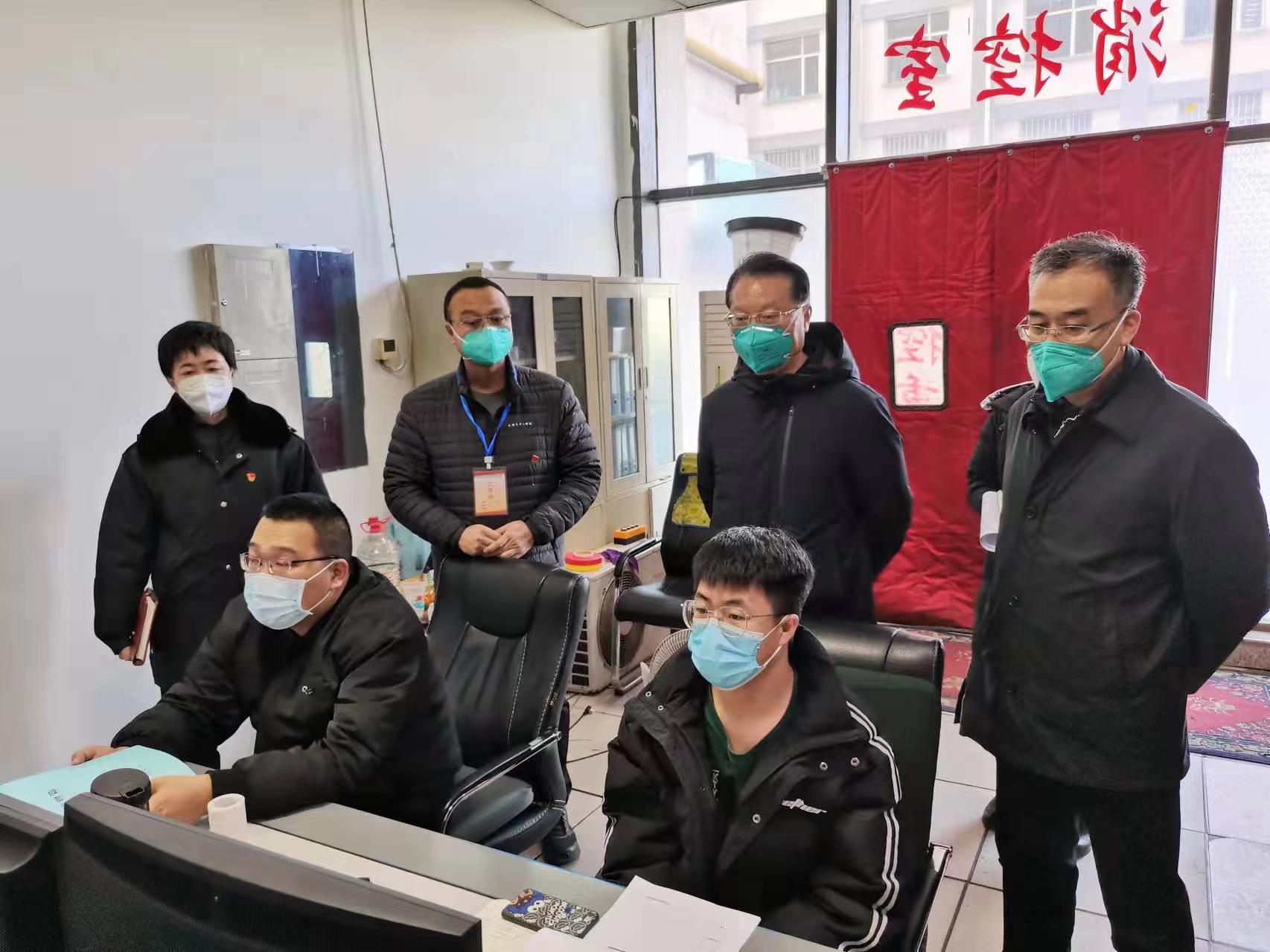李炯深入赛罕区督导疫情防控工作