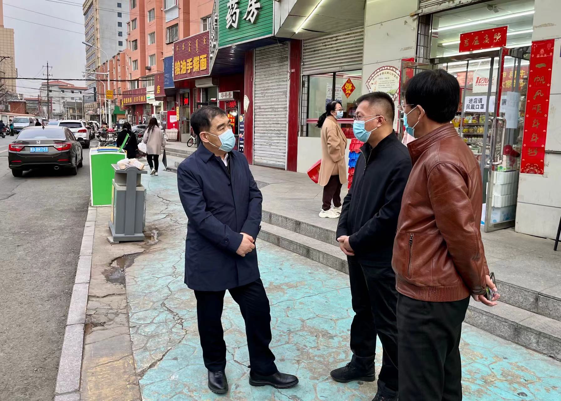 李晓东赴玉泉区包联单位督导疫情防控工作