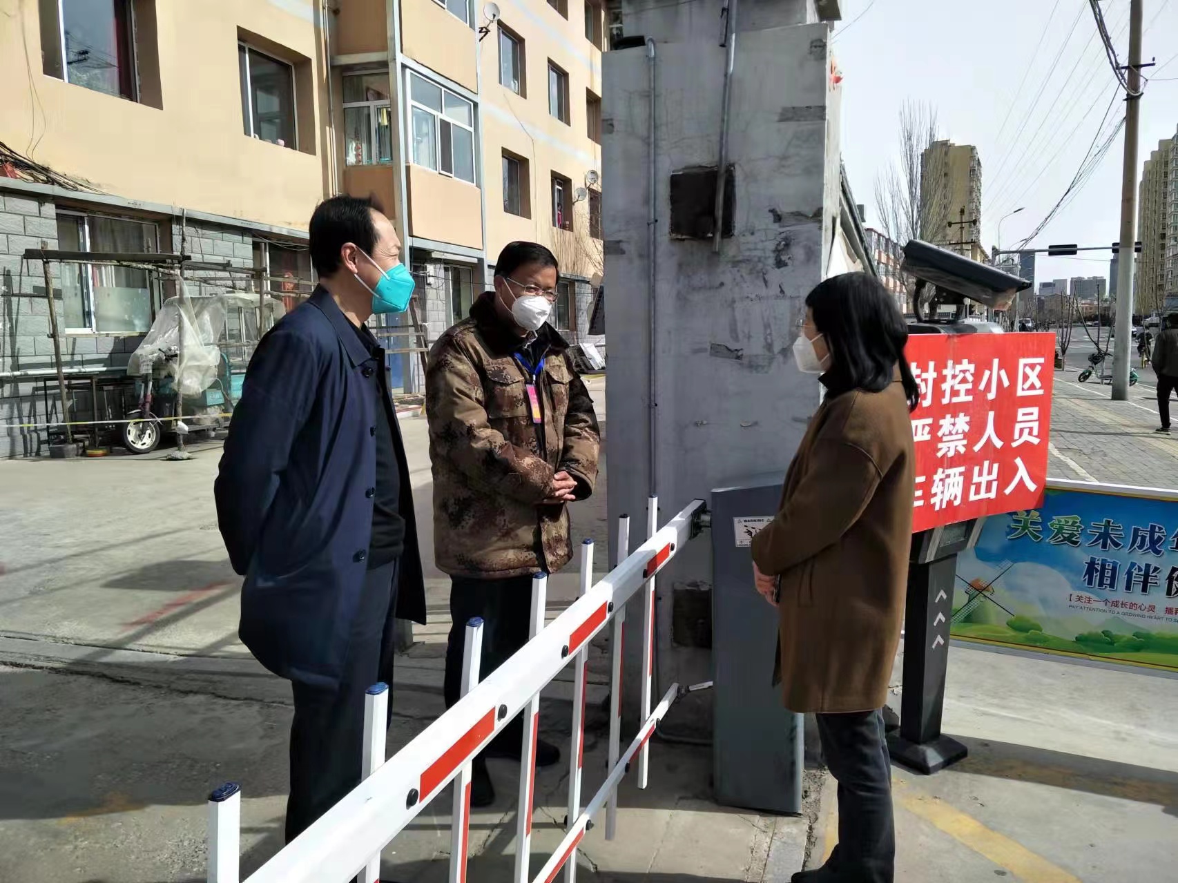 王国华赴钢铁路街道和环河街街道督导疫情防控工作