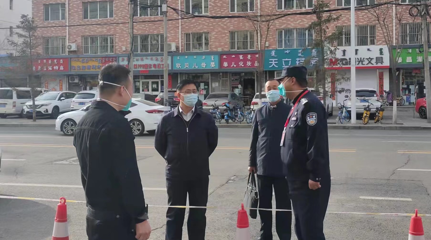 巴特尔赴回民区新华街道和光明路街道督导疫情防控工作